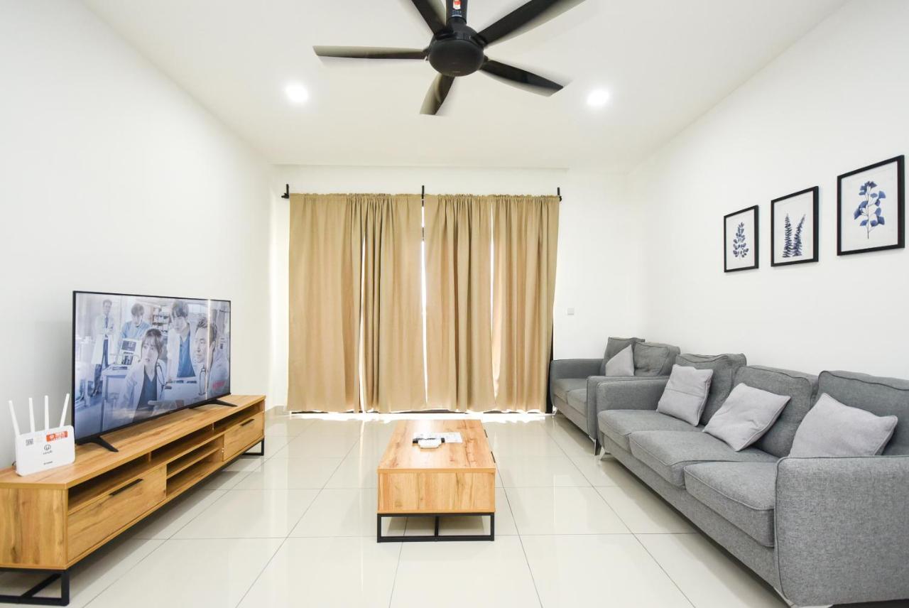 Meridin Medini Suite By Nest Home【Legoland】 Nusajaya  Kültér fotó